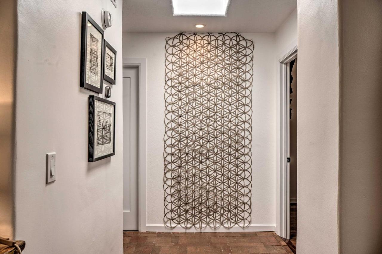 Modern Bungalow With Santa Fe Charm Less Than 2 Mi To Plazaアパートメント エクステリア 写真